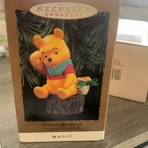 Hallmark Keepsake Ornament Winnie the Pooh
magic series 1993 New